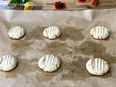 Almond Flour Shortbread Cookies