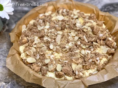 Pear and Almond Crunch Cake